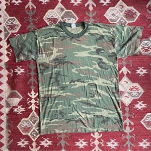 Vintage Camo Hunting T-Shirt L